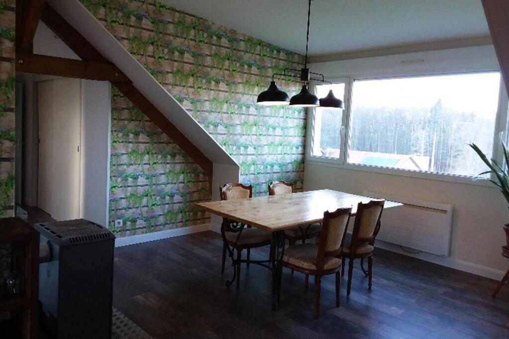 Appartement Lumineux, Calme Et Panoramique !! Pouligney-Lusans Ngoại thất bức ảnh